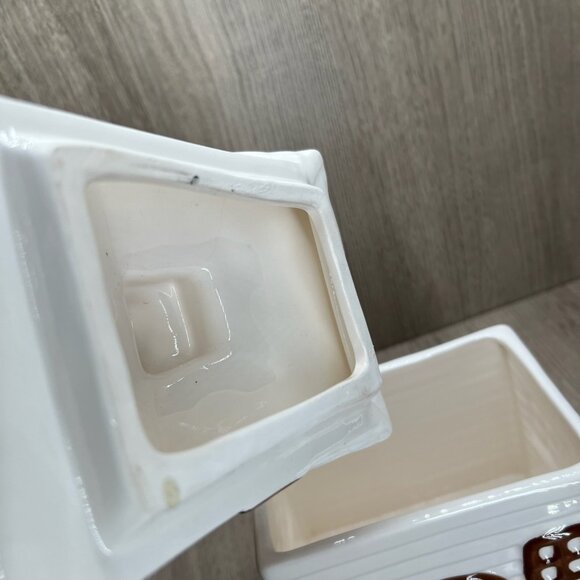 The Cooks Bazaar Vtg Ceramic Cookie Box Santa House Christmas Collectible White - Picture 6 of 12